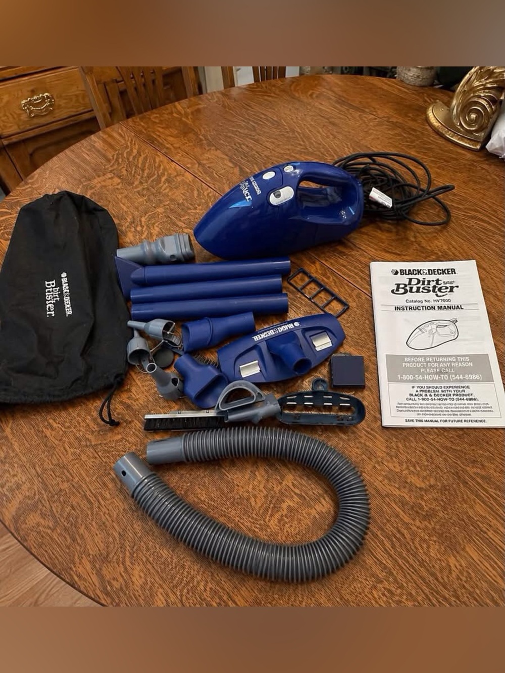 Black & Decker Dirt Buster Hand Vac, Model HV7000, in good working condition.